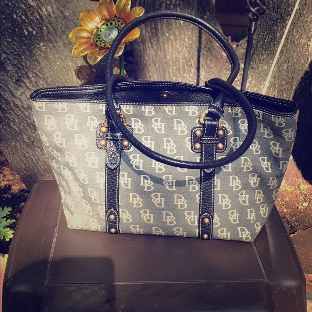 Dooney & Bourke Small Bag